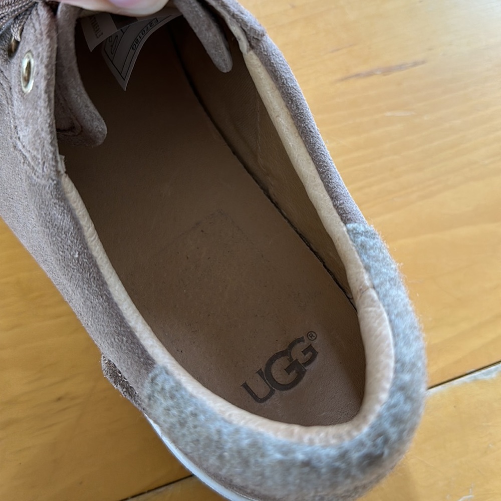 UGG Milo Suede Leather Low Top Sneaker - Picture 9 of 9